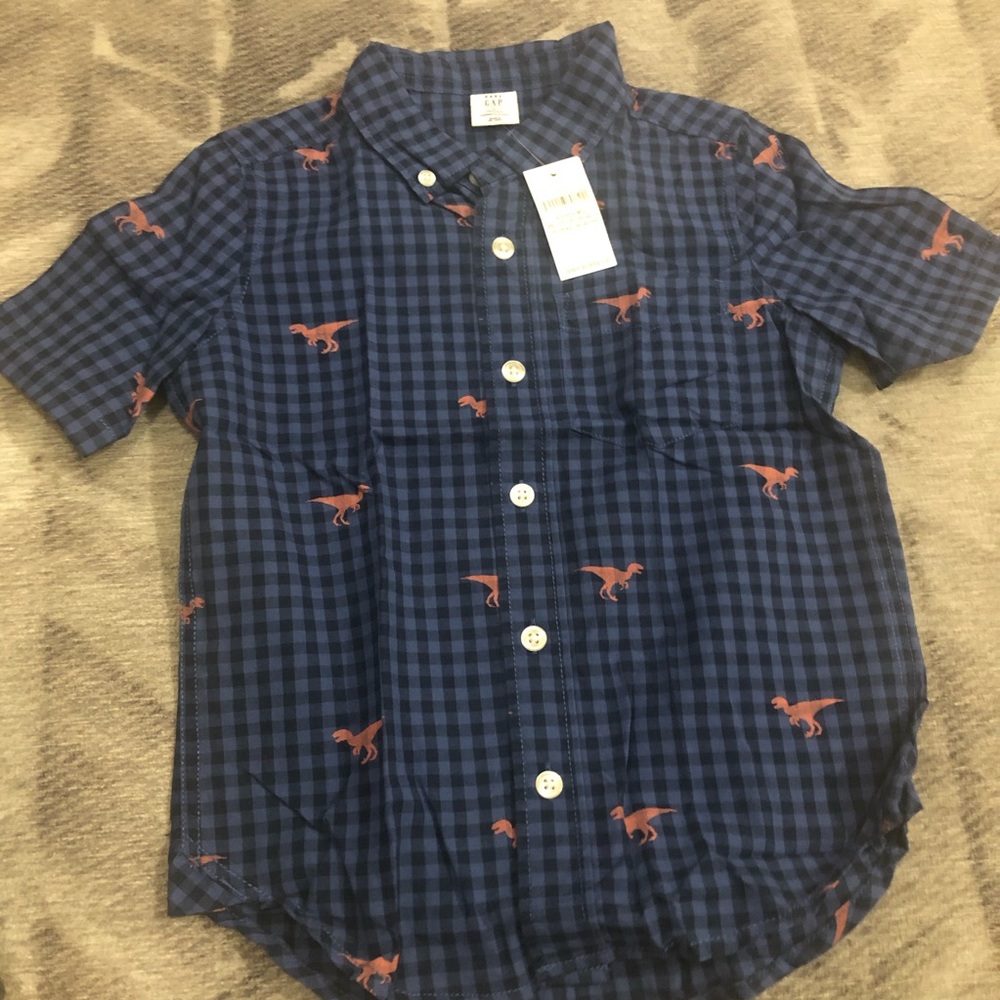New Gap Kids Dinosaur shirt 4T
